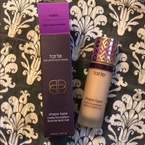 NIB Tarte Shape Tape Matte light-medium honey